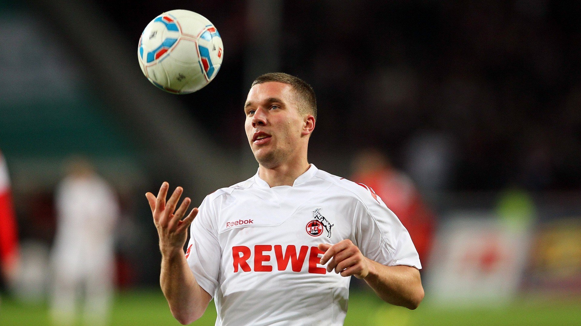 莱奥评分拉满背后，当北欧寒冰遇上阿尔卑斯坚韧，足球在何处生长？